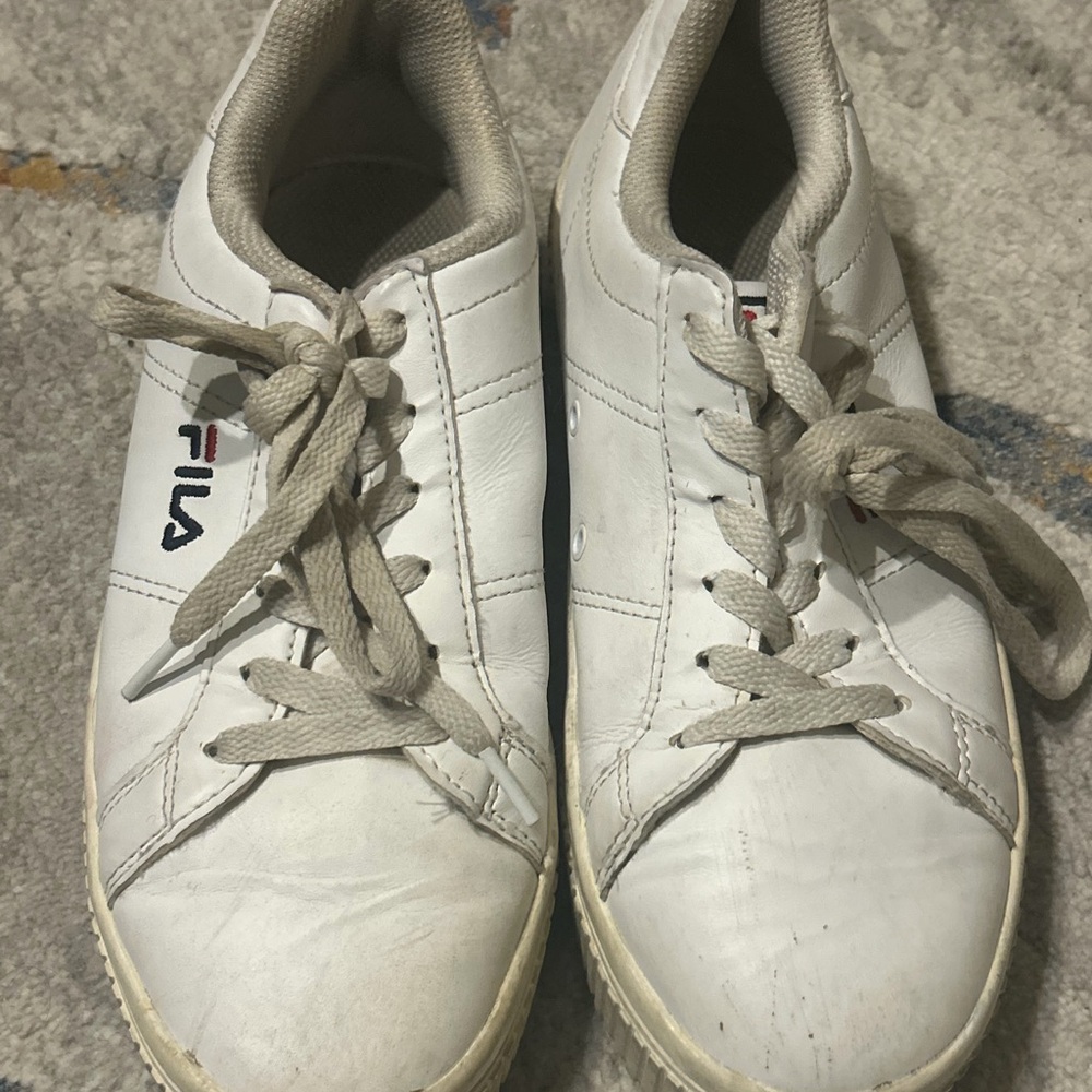 Fila Off-White Casual Sneakers